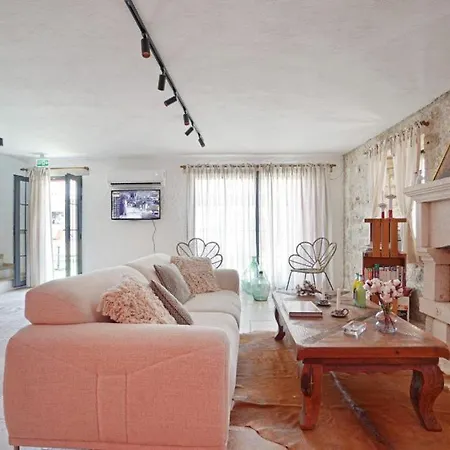 Papavero Alaçatı Çeşme