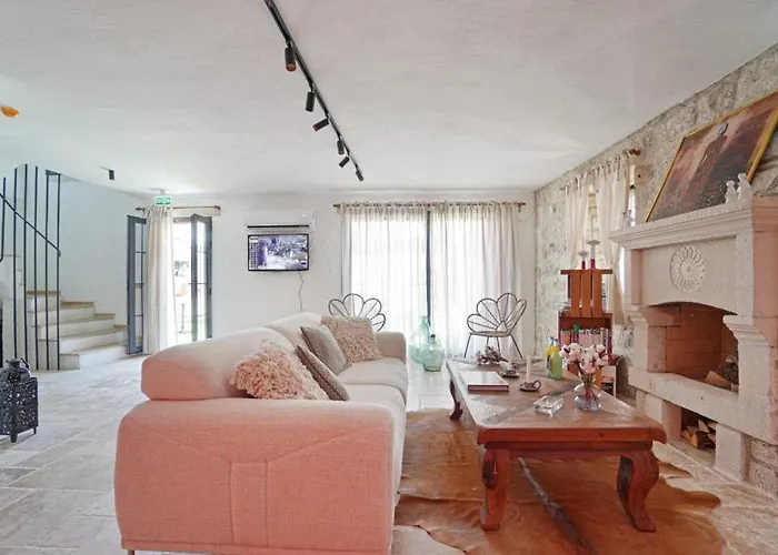 Papavero Alaçatı Çeşme